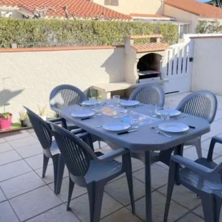 Agreable Maison Au Calme - Terrasse- Parking Prive - 6ani84 Lejlighed